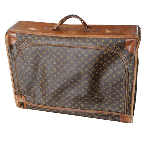 louis vuitton suitcase vintage.